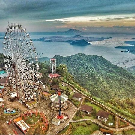 R&A Staycation At Wind Residence Tagaytay City Extérieur photo